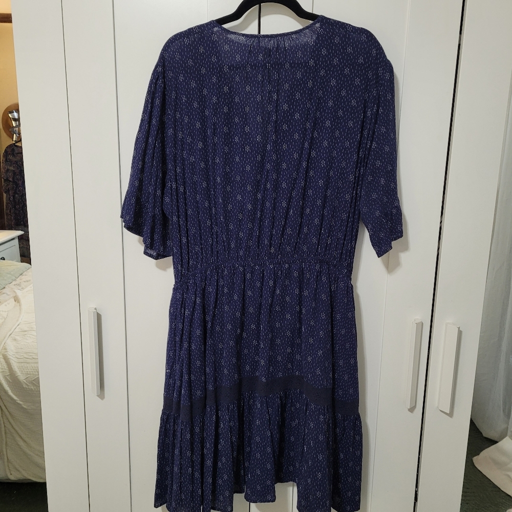 Elegant Navy Blue Dress - Picture 11 of 13